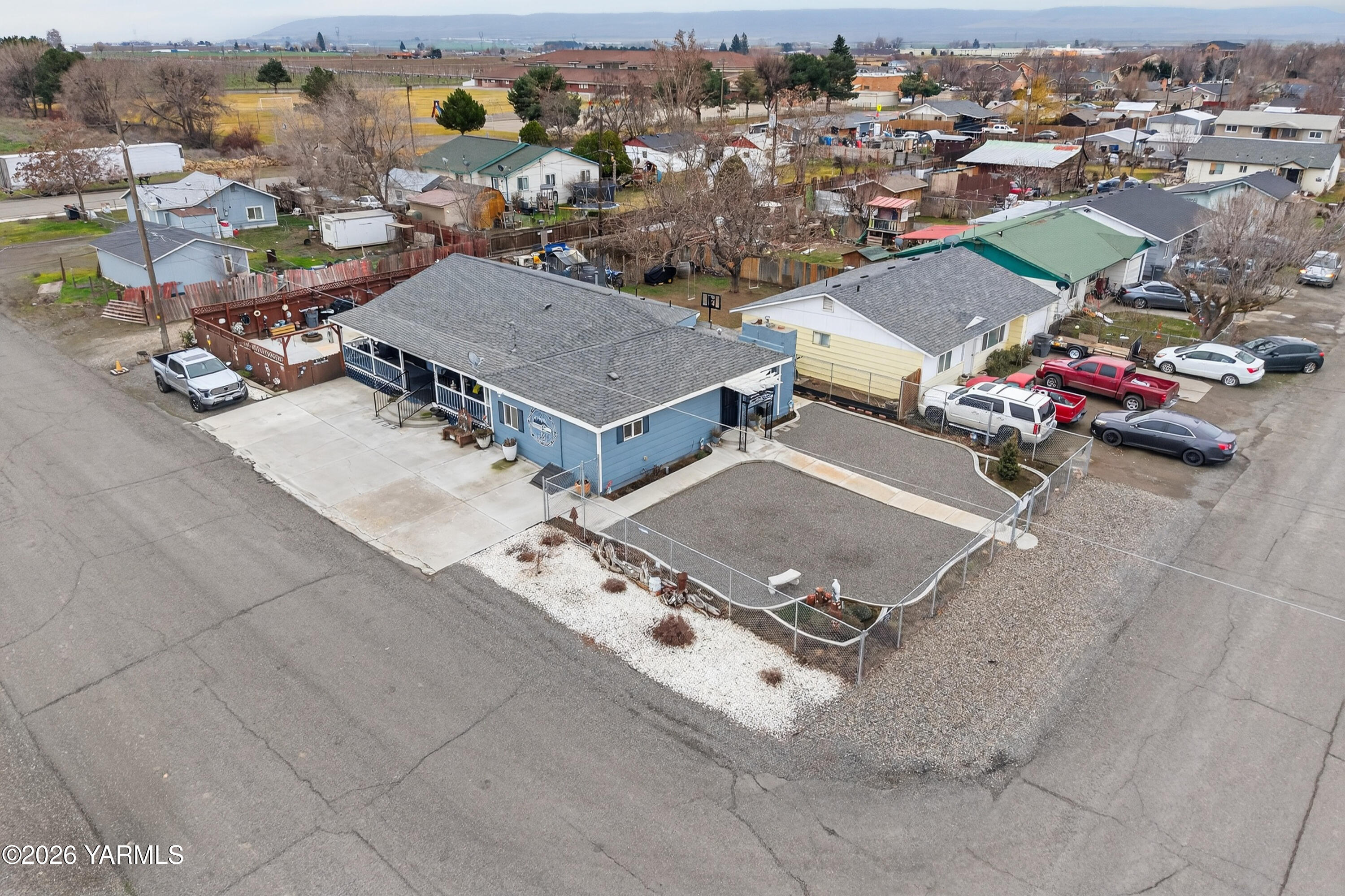 232 6th Avenue Mabton, WA 98935 - Photo 26 of 35 an aerial view of a tennis court