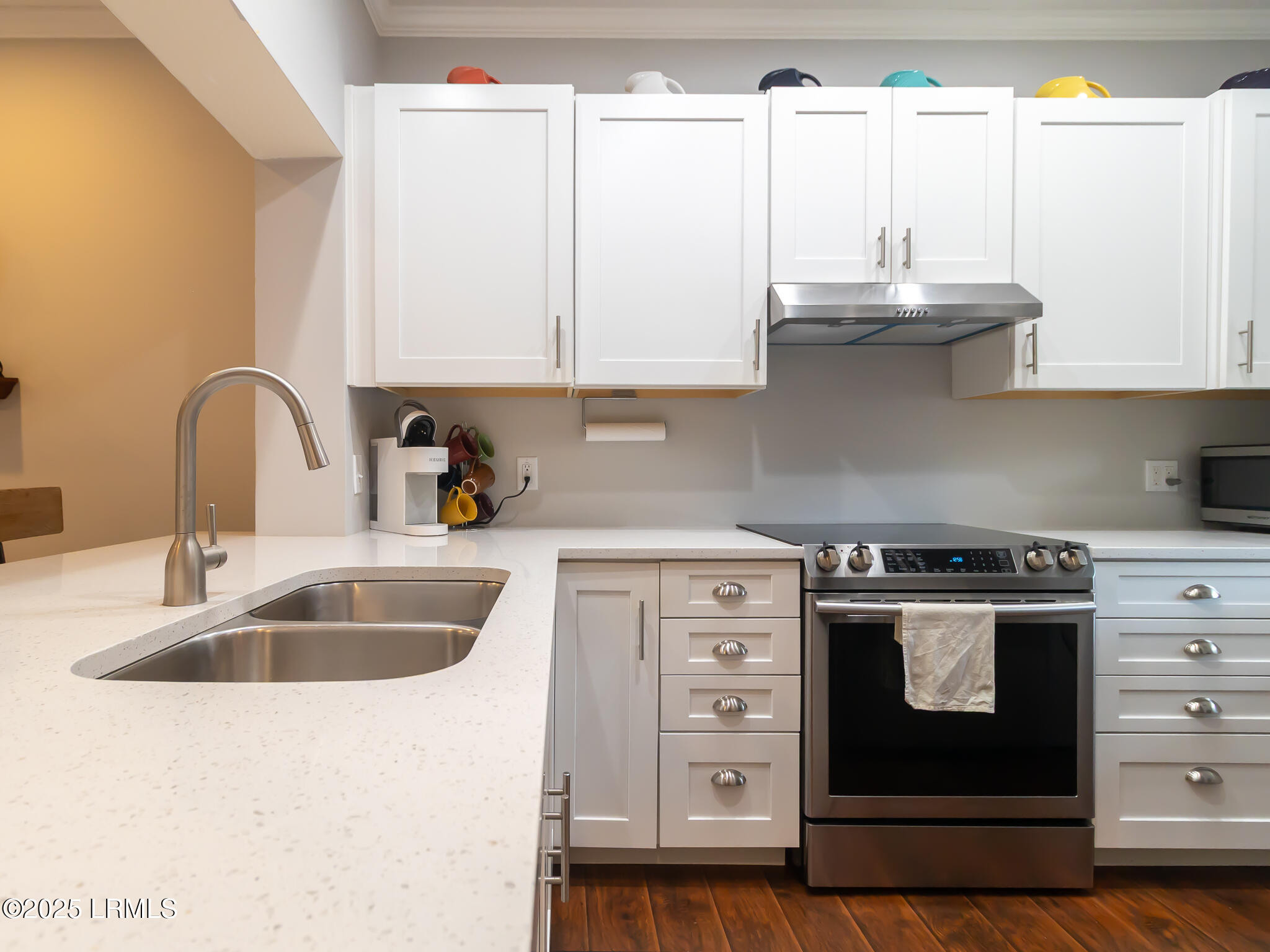 5 Gumtree Road, Unit A2 Hilton Head Island, SC 29926 - Photo 1 of 54 9W6A8012