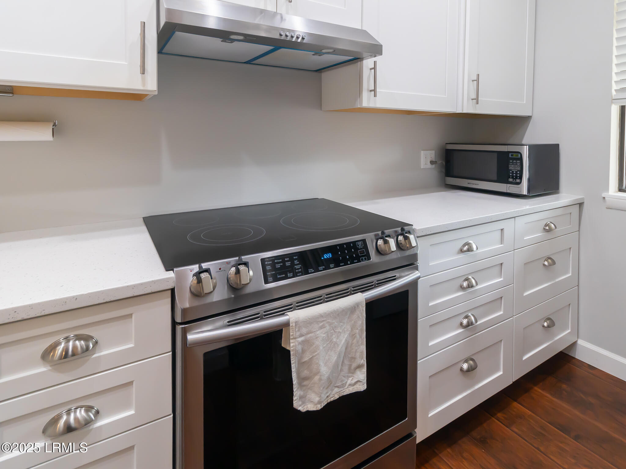5 Gumtree Road, Unit A2 Hilton Head Island, SC 29926 - Photo 10 of 54 9W6A7865