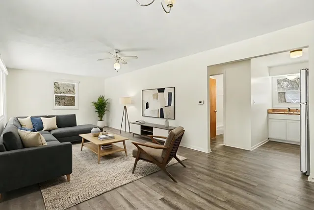 $204,914 | 10809 North 12th Street, Plainwell, MI 49080