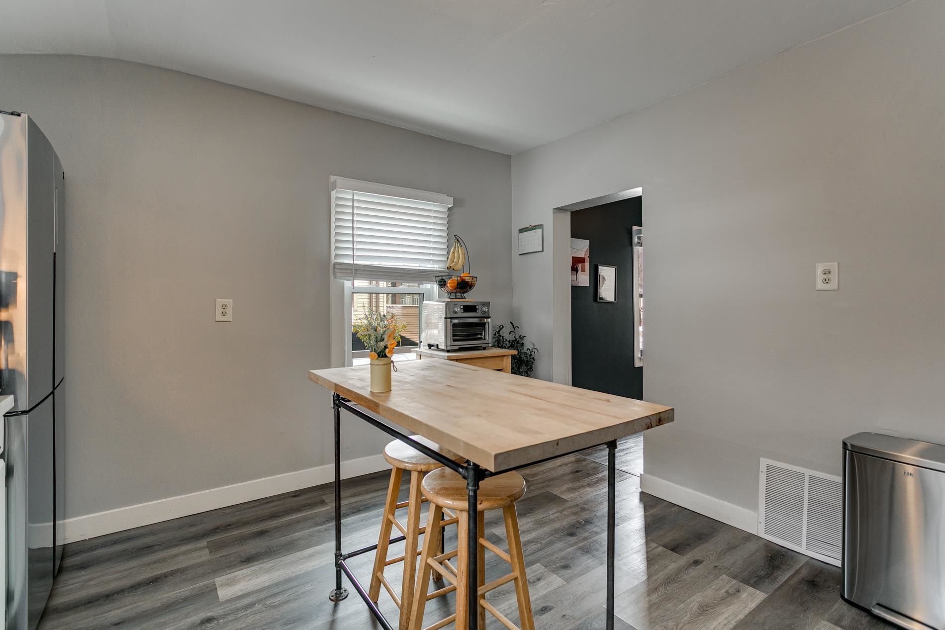 515 North Tonka Street Appleton, WI 54911 - Photo 8 of 39