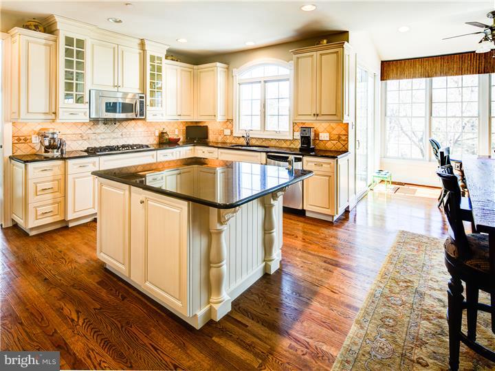 437 Matsonford Road Wayne, PA 19087 - Photo 13 of 25 Kitchen