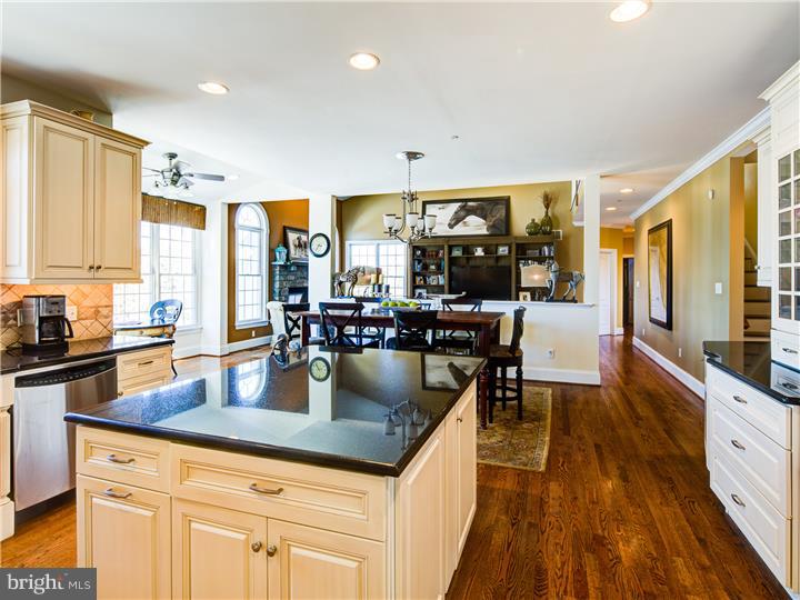 437 Matsonford Road Wayne, PA 19087 - Photo 9 of 25 Kitchen