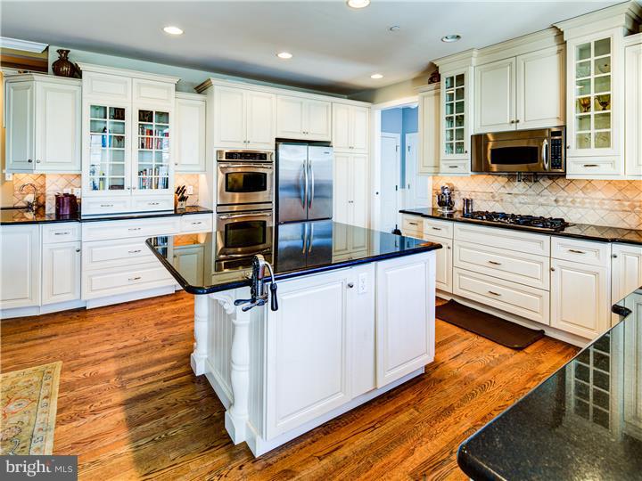 437 Matsonford Road Wayne, PA 19087 - Photo 10 of 25 Kitchen