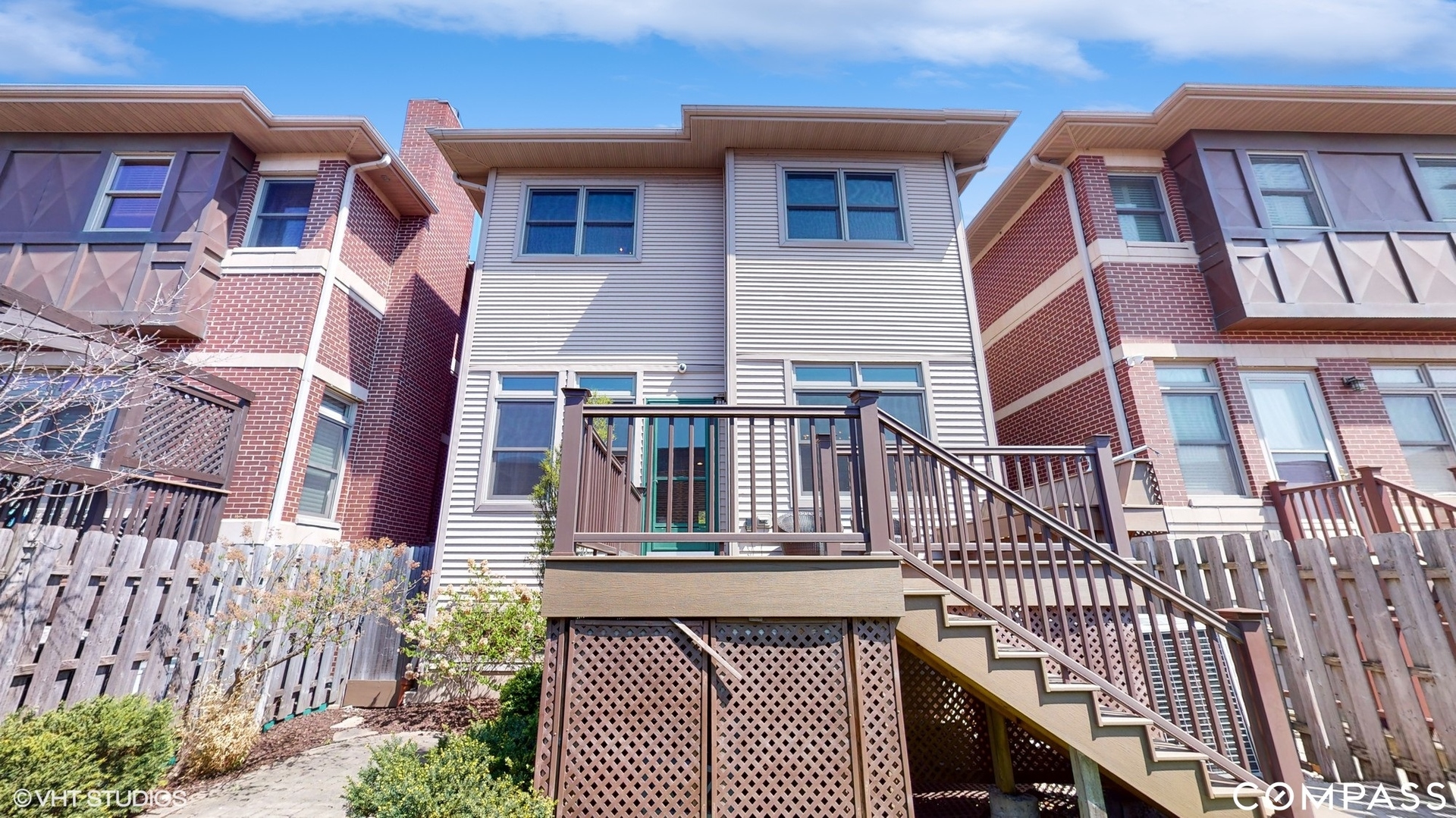 1412 South Emerald Avenue Chicago, IL 60607 - Photo 29 of 33 front view of a house