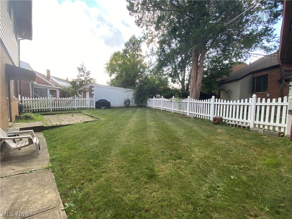 6386 South Canterbury Road Parma, OH 44129 - Photo 28 of 29