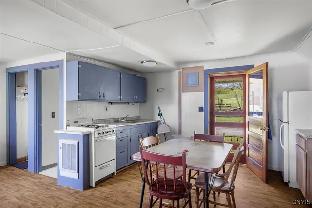 $1,690,000 | 2468 County Rte 6, Hammond, NY 13646