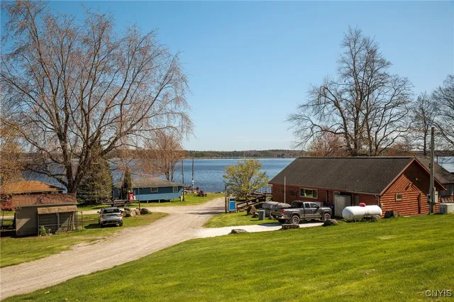 $1,690,000 | 2468 County Rte 6, Hammond, NY 13646