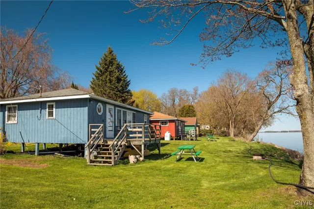 $1,690,000 | 2468 County Rte 6, Hammond, NY 13646