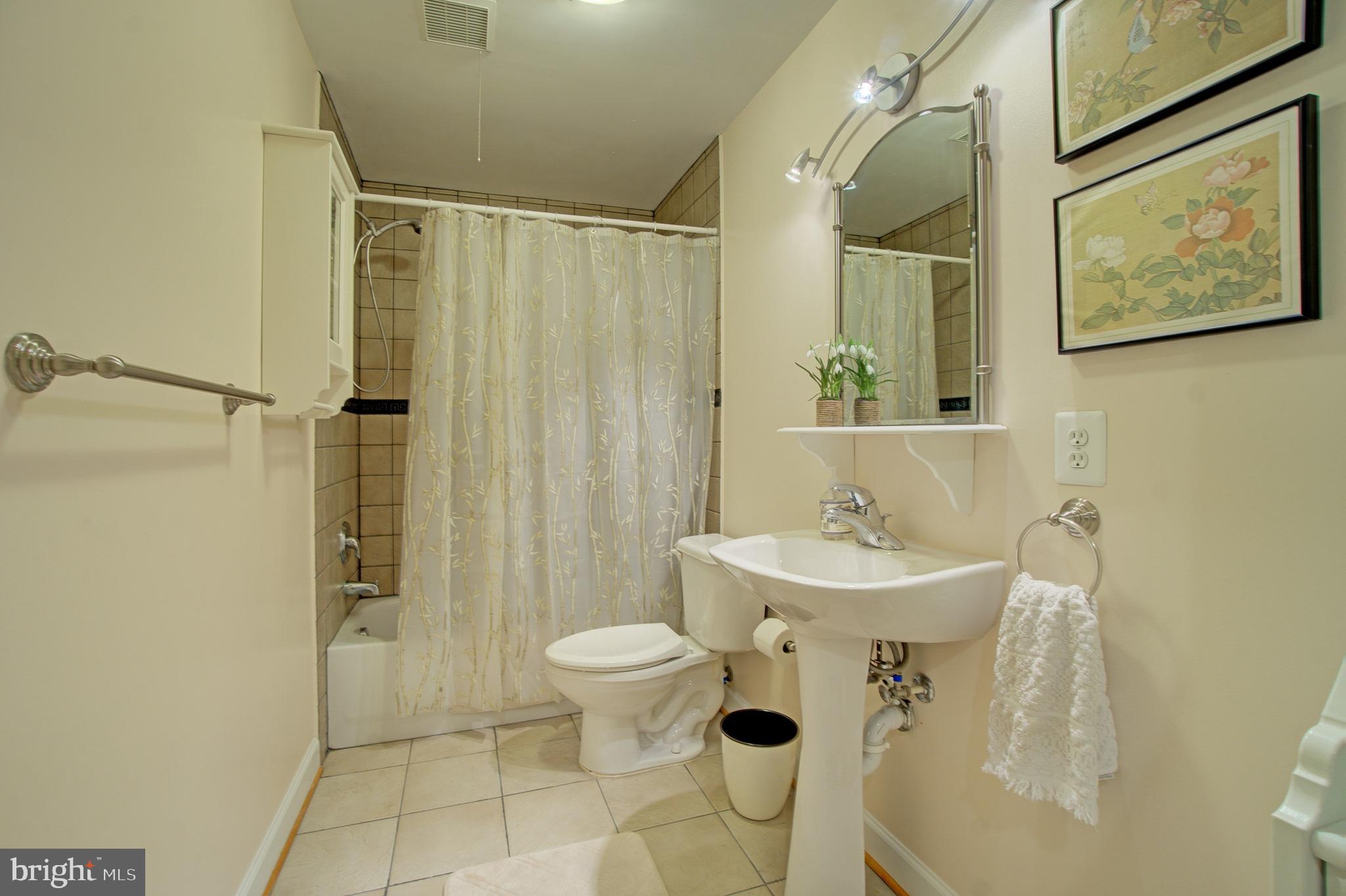 13911 Lullaby Road Germantown, MD 20874 - Photo 22 of 29 Gallery Image 22