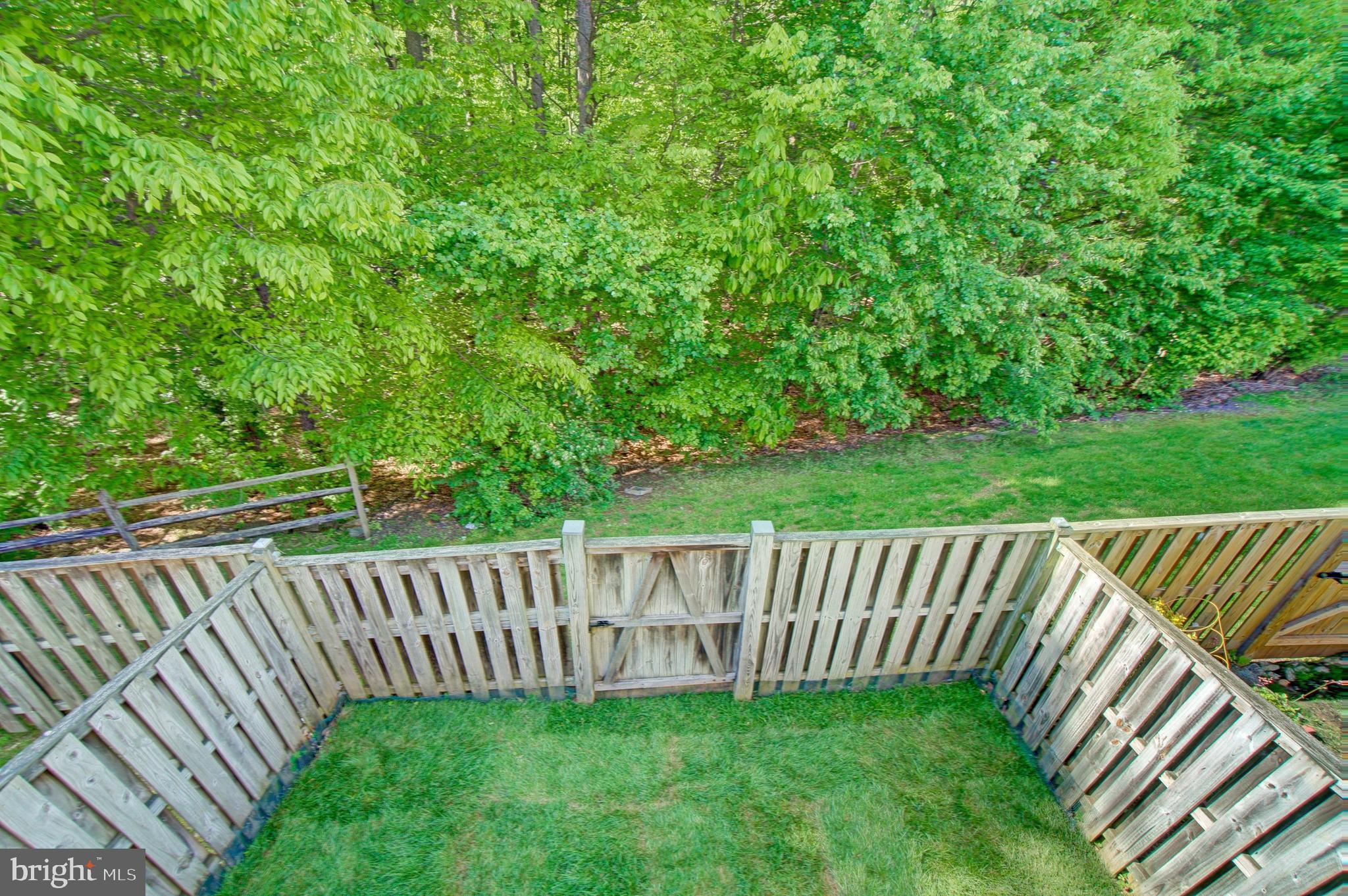 13911 Lullaby Road Germantown, MD 20874 - Photo 25 of 29 Gallery Image 25
