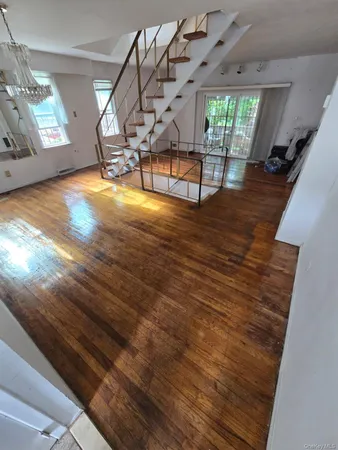 a bed room with a bed