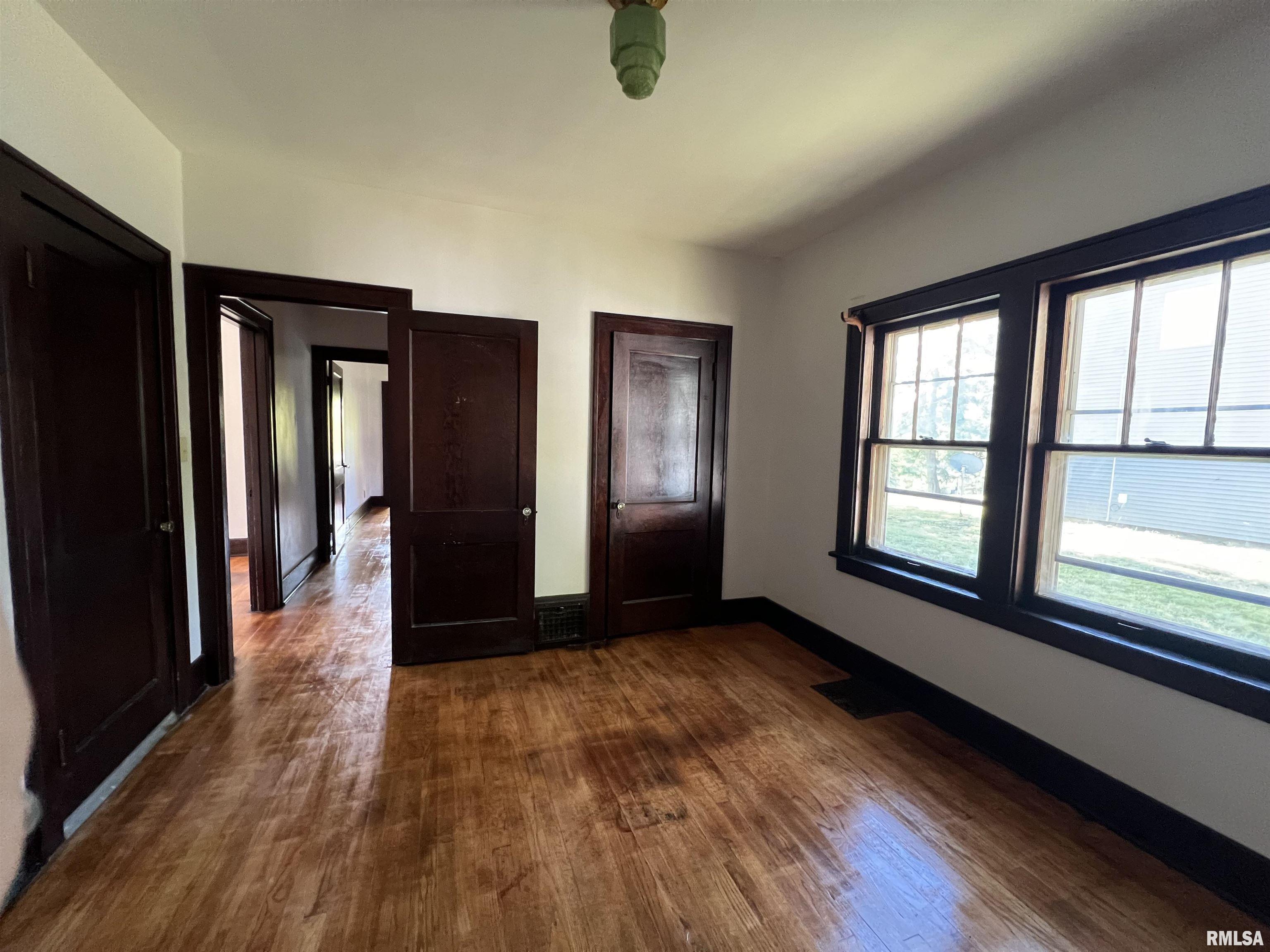 2140 Telegraph Road Davenport, IA 52804 - Photo 12 of 23 Gallery Image 12