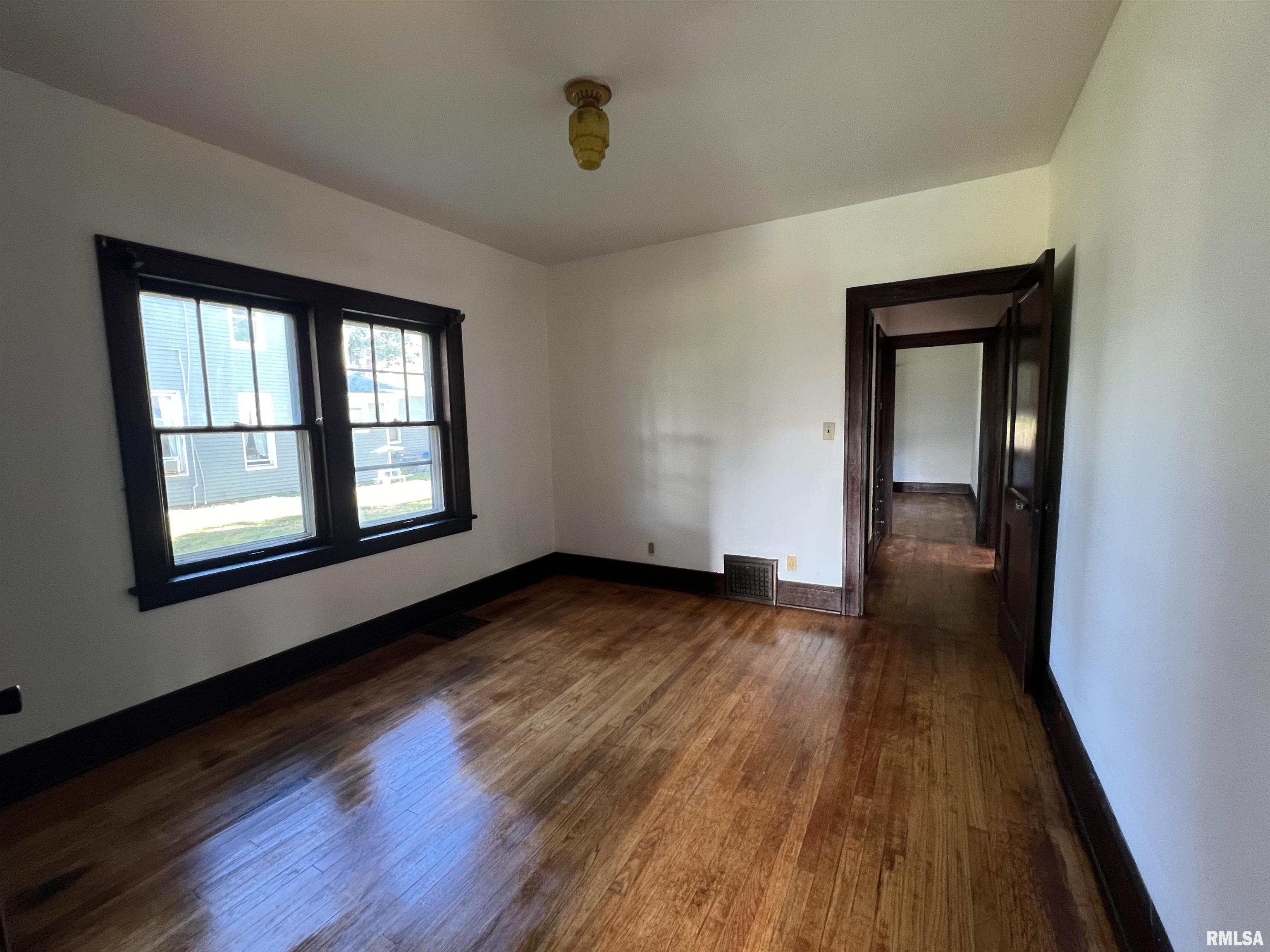 2140 Telegraph Road Davenport, IA 52804 - Photo 16 of 23 Gallery Image 16
