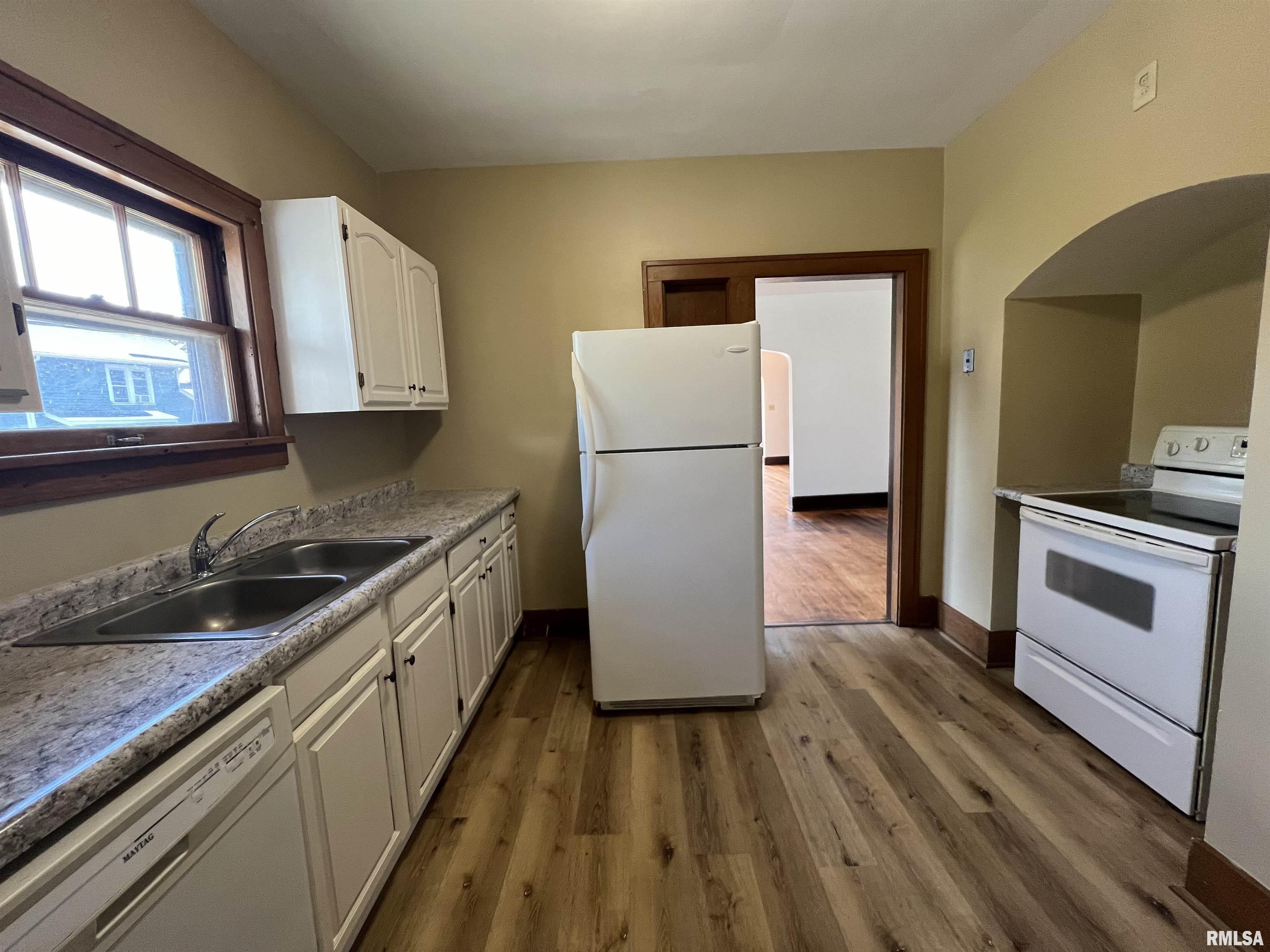 2140 Telegraph Road Davenport, IA 52804 - Photo 8 of 23 Gallery Image 8