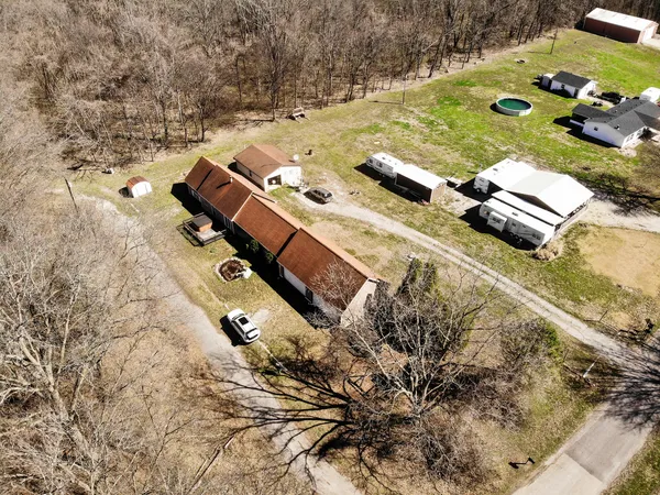 $199,500 | 21604 Fox Drive, Carlyle, IL 62231