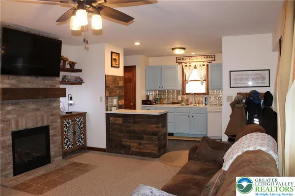 $420,000 | 140 Piney Woods Drive, Jim Thorpe, PA 18229