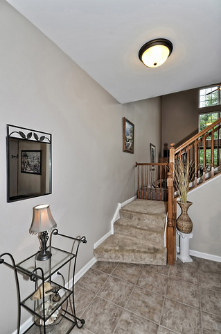 895 Riding Lane, Unit 895 St. Charles, IL 60174 - Photo 2 of 25