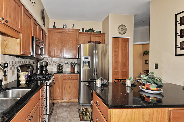 895 Riding Lane, Unit 895 St. Charles, IL 60174 - Photo 4 of 25