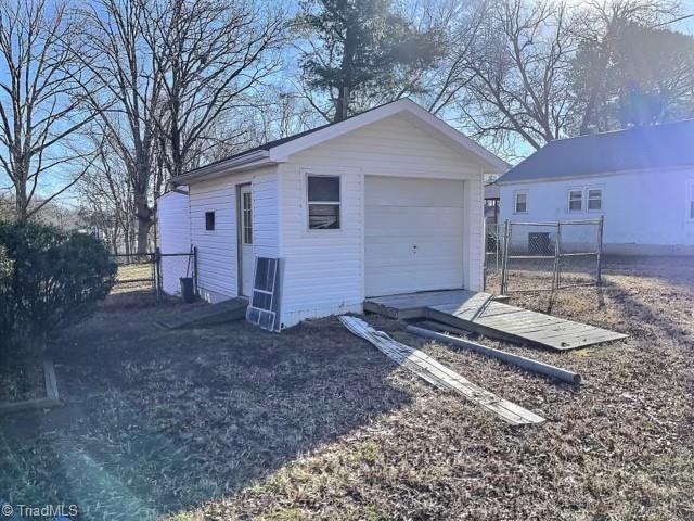 2840 Michael Road Lexington, NC 27295 - Photo 5 of 22 Large Outbuilding.