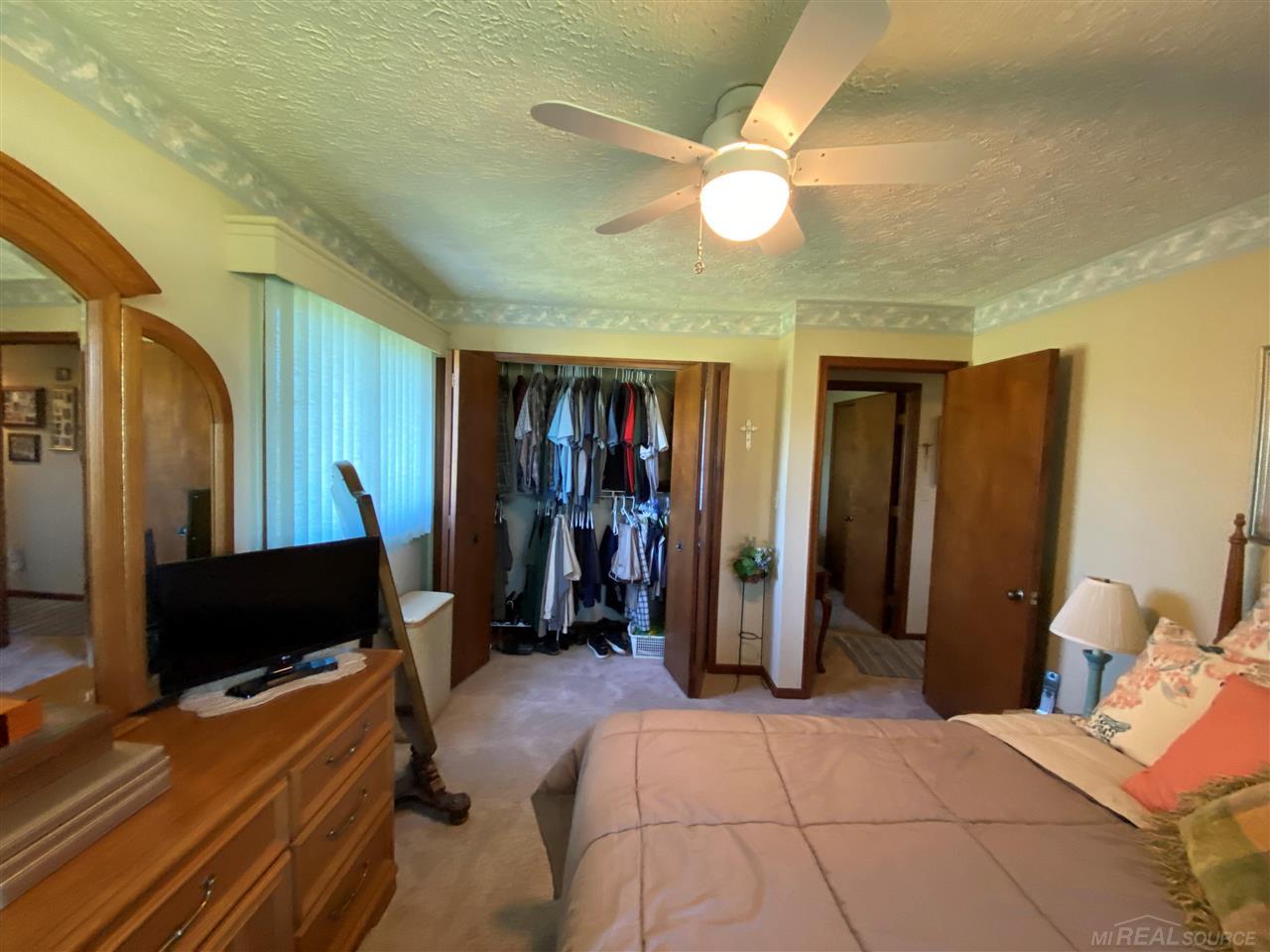 63670 Hartway Road Ray, MI 48096 - Photo 8 of 27 50044920-7.JPG