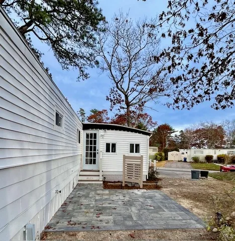 $225,900 | 87 Great Hill Drive, Wareham, MA 02576