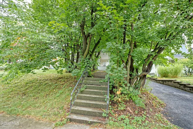 $274,000 | 29 South Pine Avenue, Albany, NY 12208