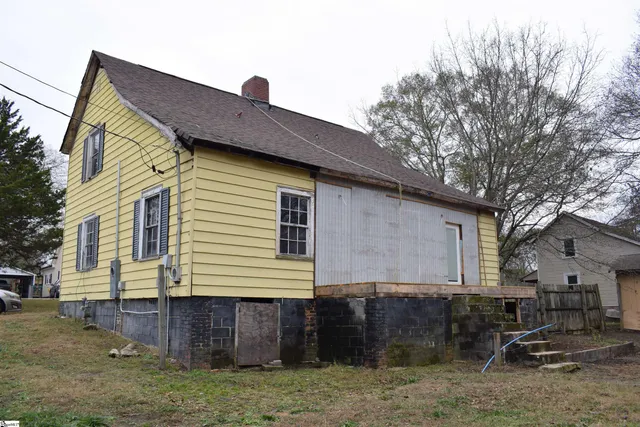 $160,000 | 122 West 1st Street, Williamston, SC 29697