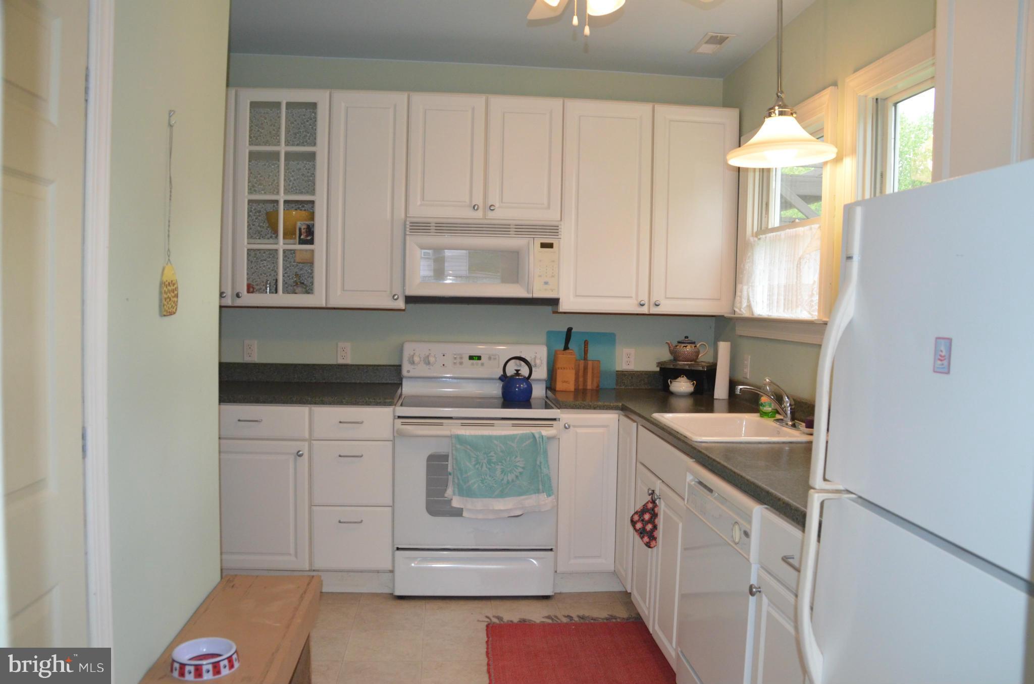 6061 Tilghman Island Road Tilghman, MD 21671 - Photo 9 of 30 Kitchen