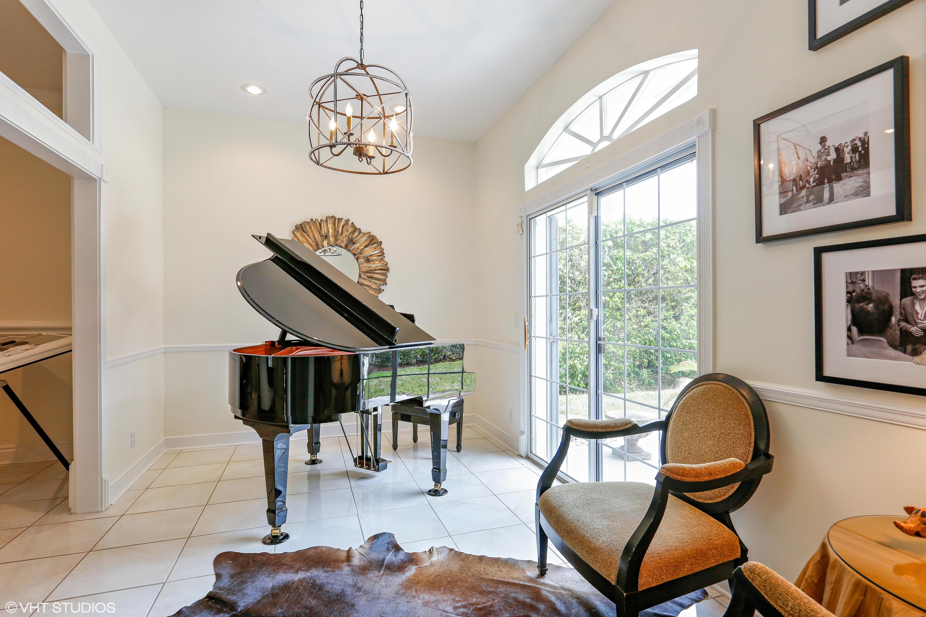 2235 Rabbit Hollowe Circle Delray Beach, FL 33445 - Photo 14 of 43 17_2235RabbitHollowCt_156_BonusRoom_HiRe