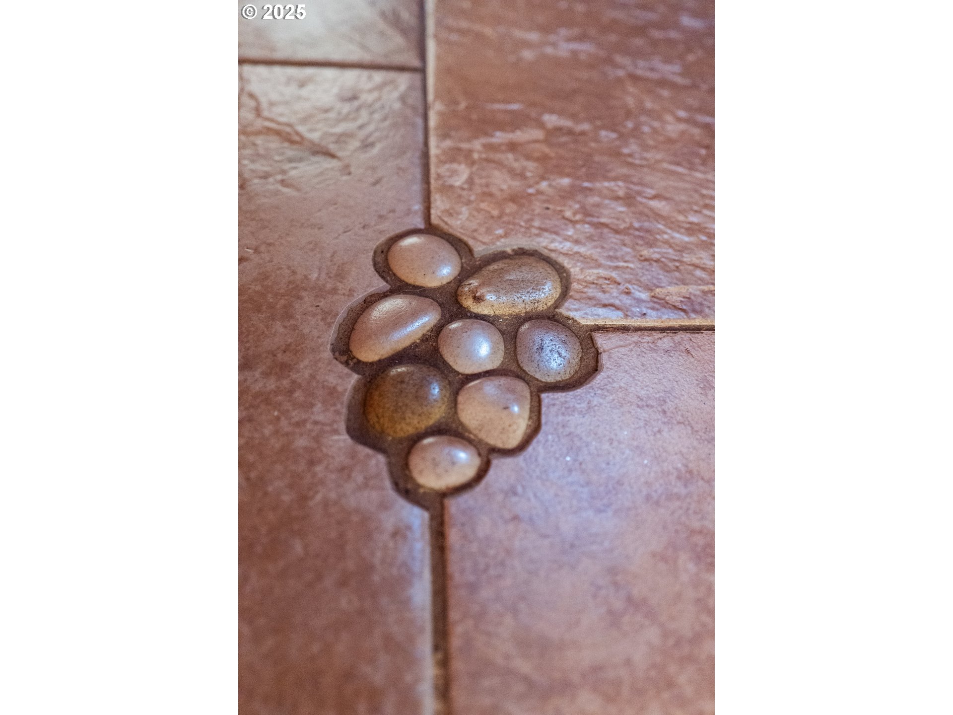 39582 Little Fall Creek Road Fall Creek, OR 97438 - Photo 20 of 44 a picture of a bathroom with a sink