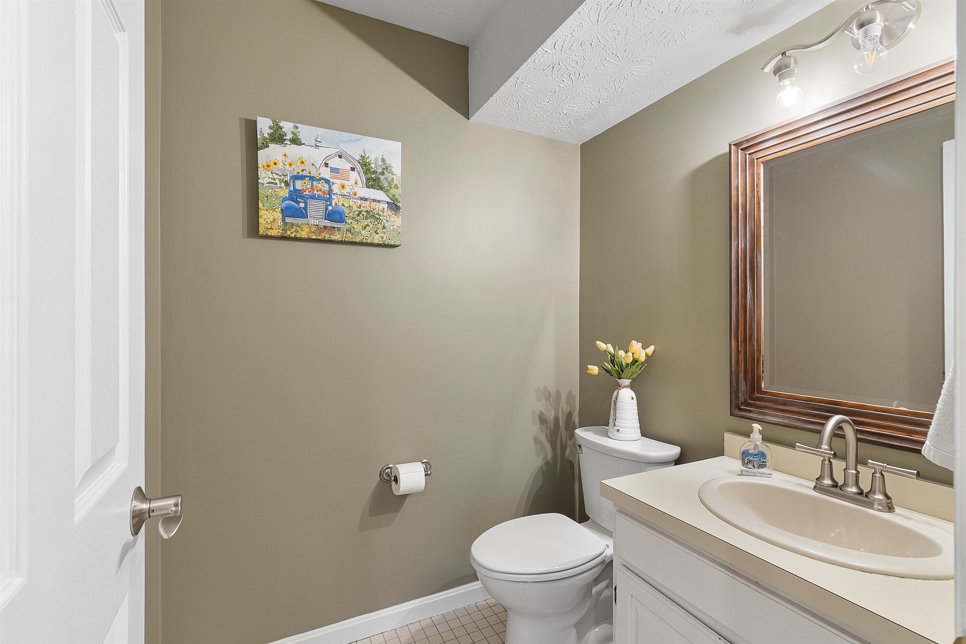 37 Riviera Road, Unit 37 Hudson, NH 03051 - Photo 19 of 40 Gallery Image 19