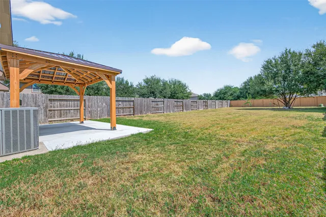 a view of outdoor space