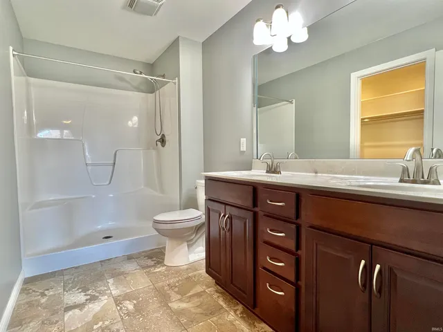 $349,900 | 8444 Lancaster Drive, Newburgh, IN 47630