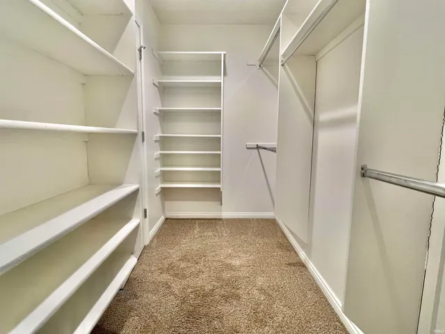 $349,900 | 8444 Lancaster Drive, Newburgh, IN 47630