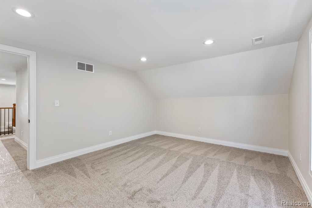 3518 Normandy Road Royal Oak, MI 48073 - Photo 31 of 45