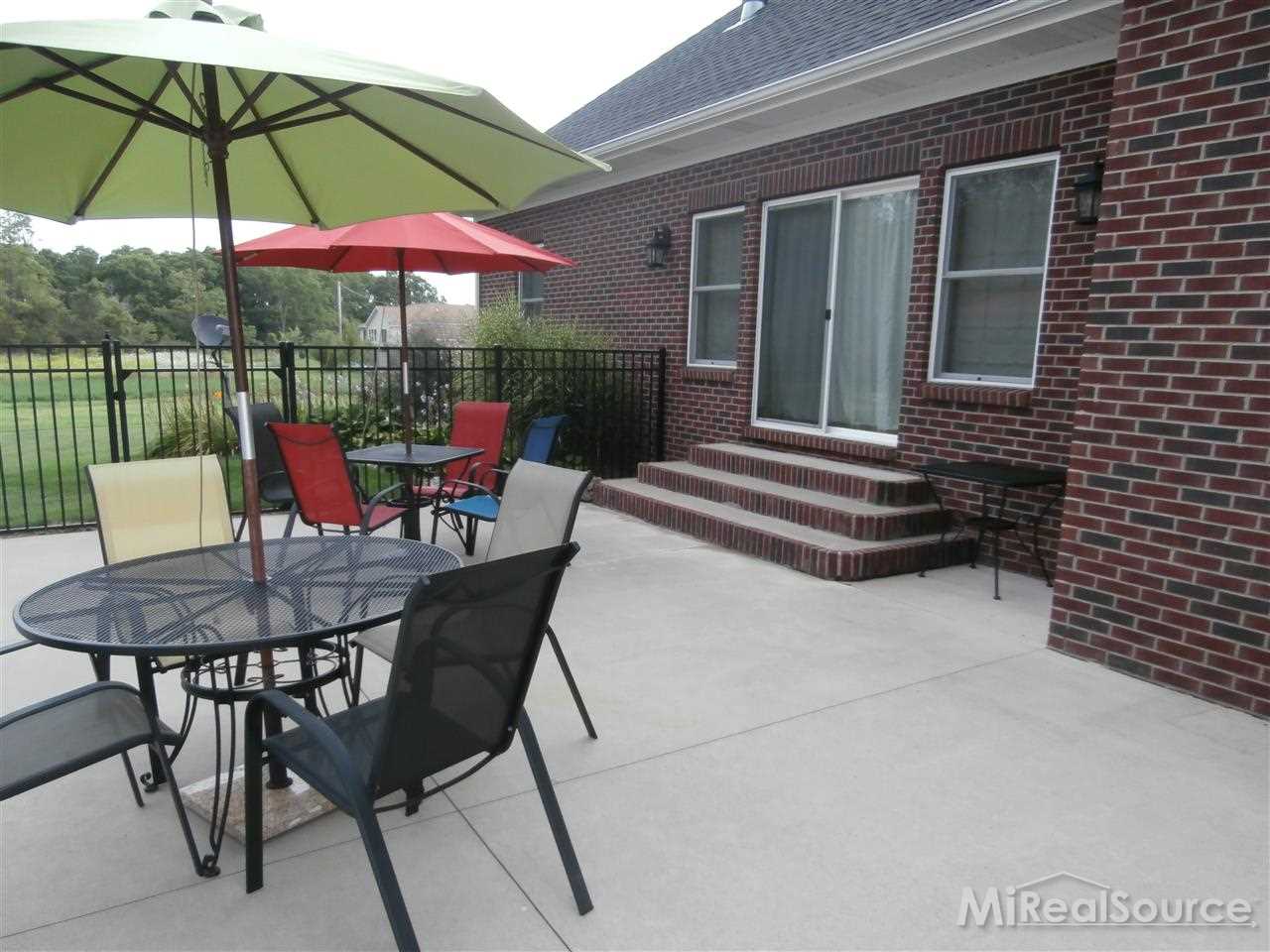 2950 Lyons Road Owosso, MI 48867 - Photo 28 of 30 31208750-27.JPG