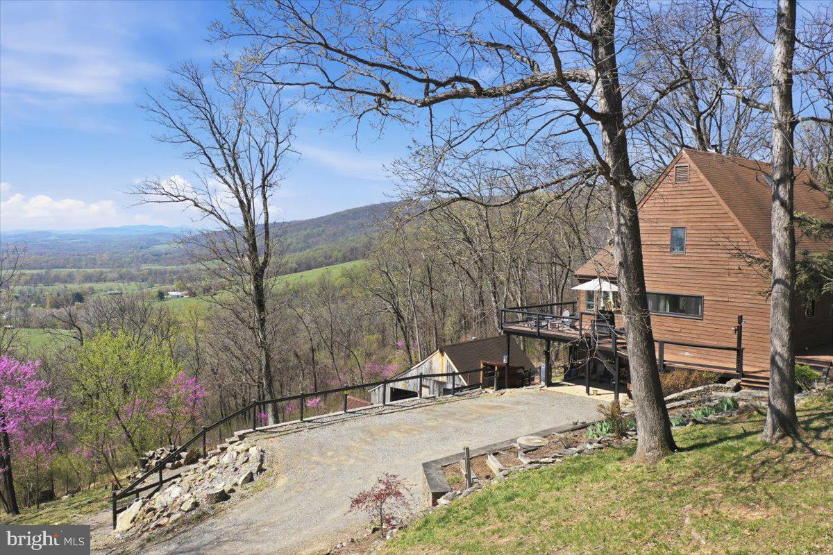 19897 Foresthill Road Bluemont, VA 20135 - Photo 2 of 39 a view of a backyard of the house