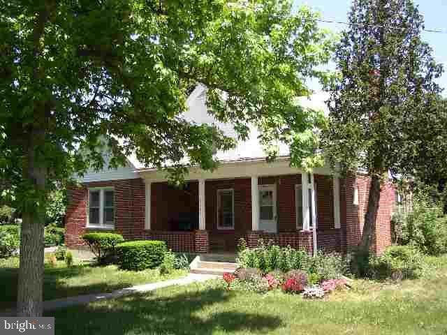 909 Cavalry Road Carlisle, PA 17013 - Photo 1 of 2 Gallery Image 1