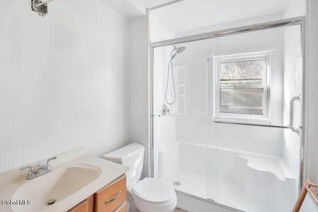 $199,900 | 17 Avenue A, Troy, NY 12182