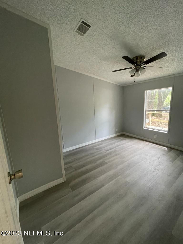 11454 Southwest 92nd Street Hampton, FL 32044 - Photo 13 of 25 12