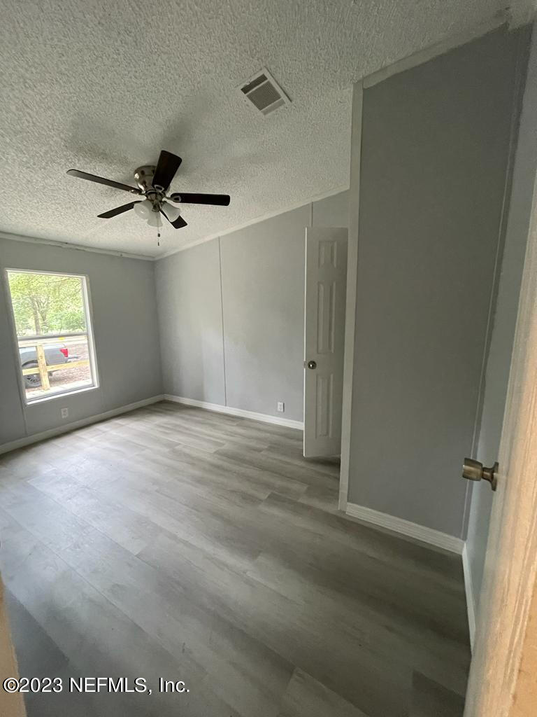 11454 Southwest 92nd Street Hampton, FL 32044 - Photo 14 of 25 13