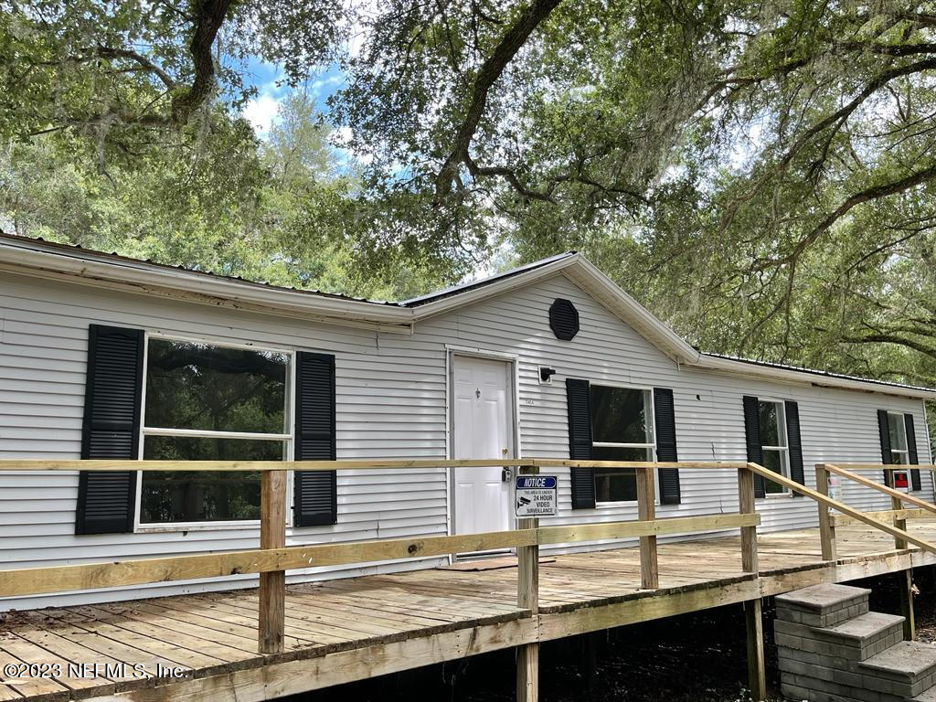 11454 Southwest 92nd Street Hampton, FL 32044 - Photo 4 of 25 03