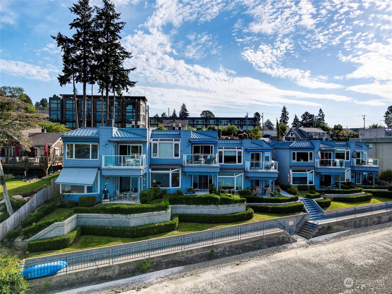 1135 Wheaton Way, Unit B3 Bremerton, WA 98310 - Photo 16 of 17 a view of a building with a yard