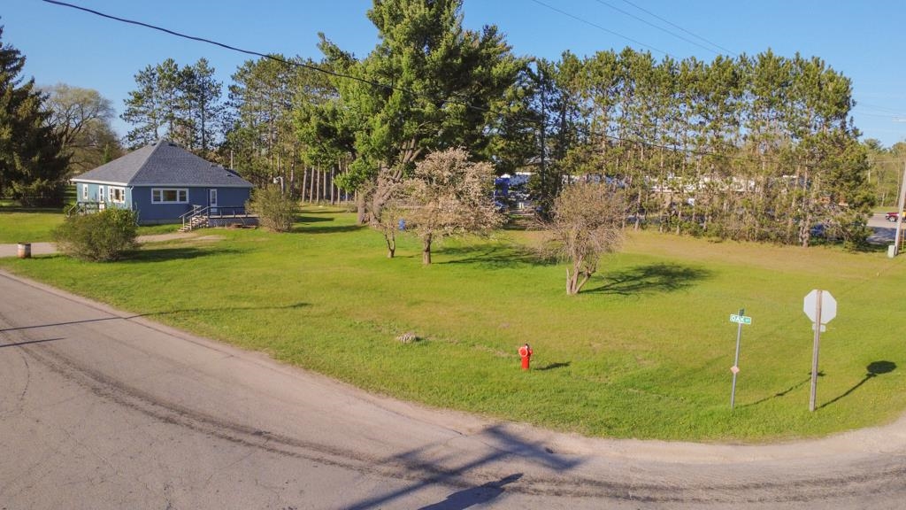 210 North Oak Street Crivitz, WI 54114 - Photo 37 of 45