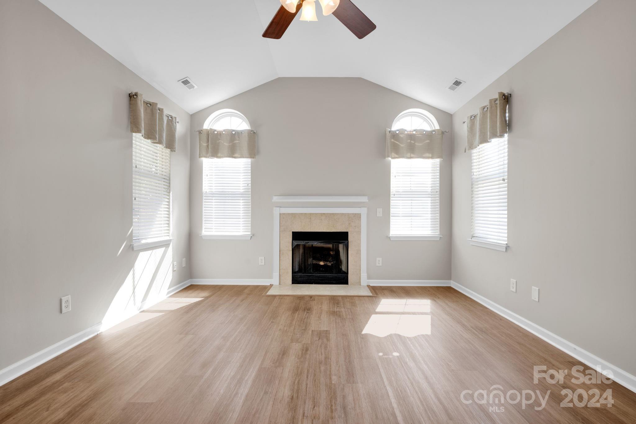 866 Ledgestone Court Tega Cay, SC 29708 - Photo 11 of 37 Gallery Image 11