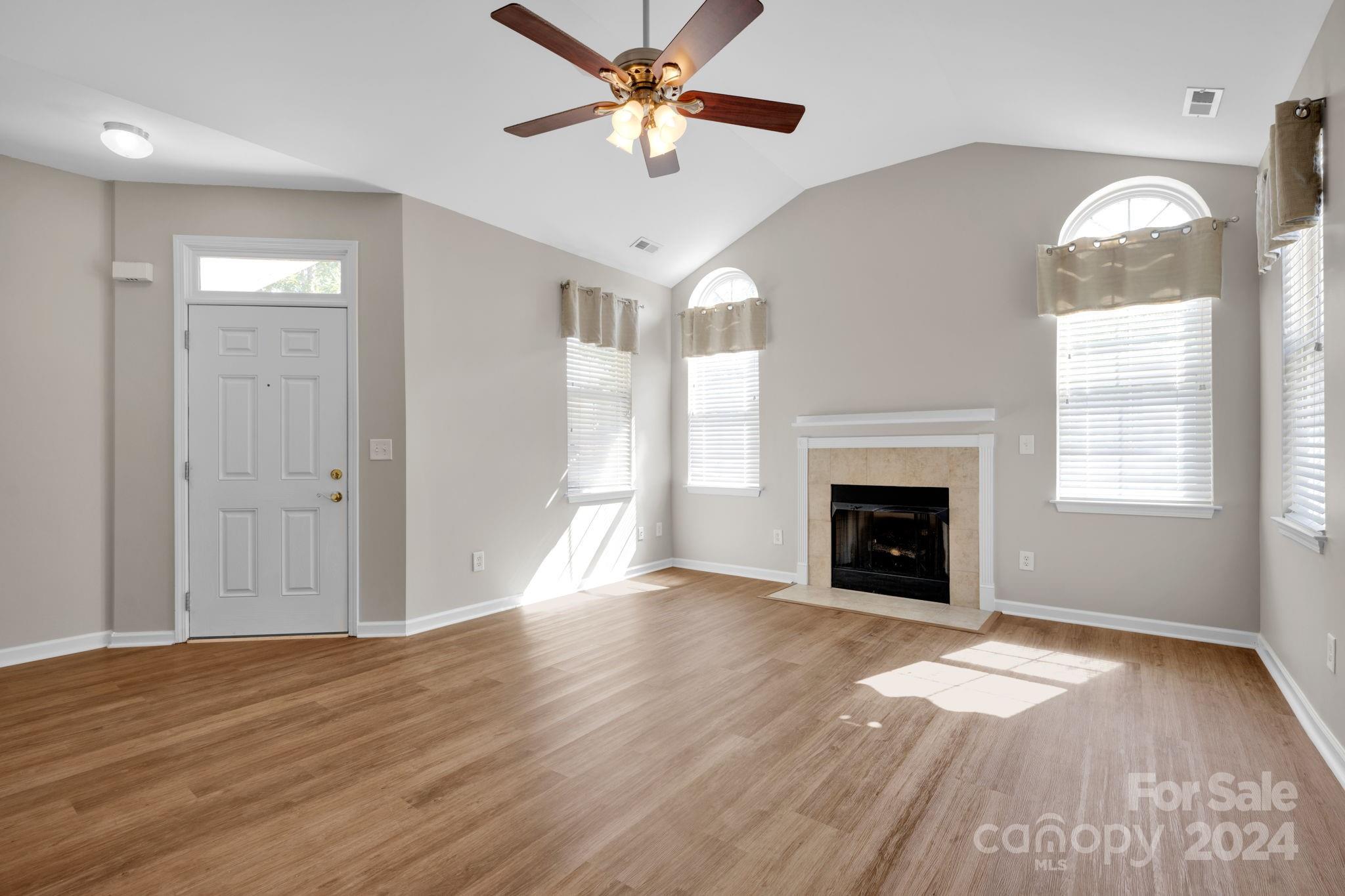 866 Ledgestone Court Tega Cay, SC 29708 - Photo 12 of 37 Gallery Image 12