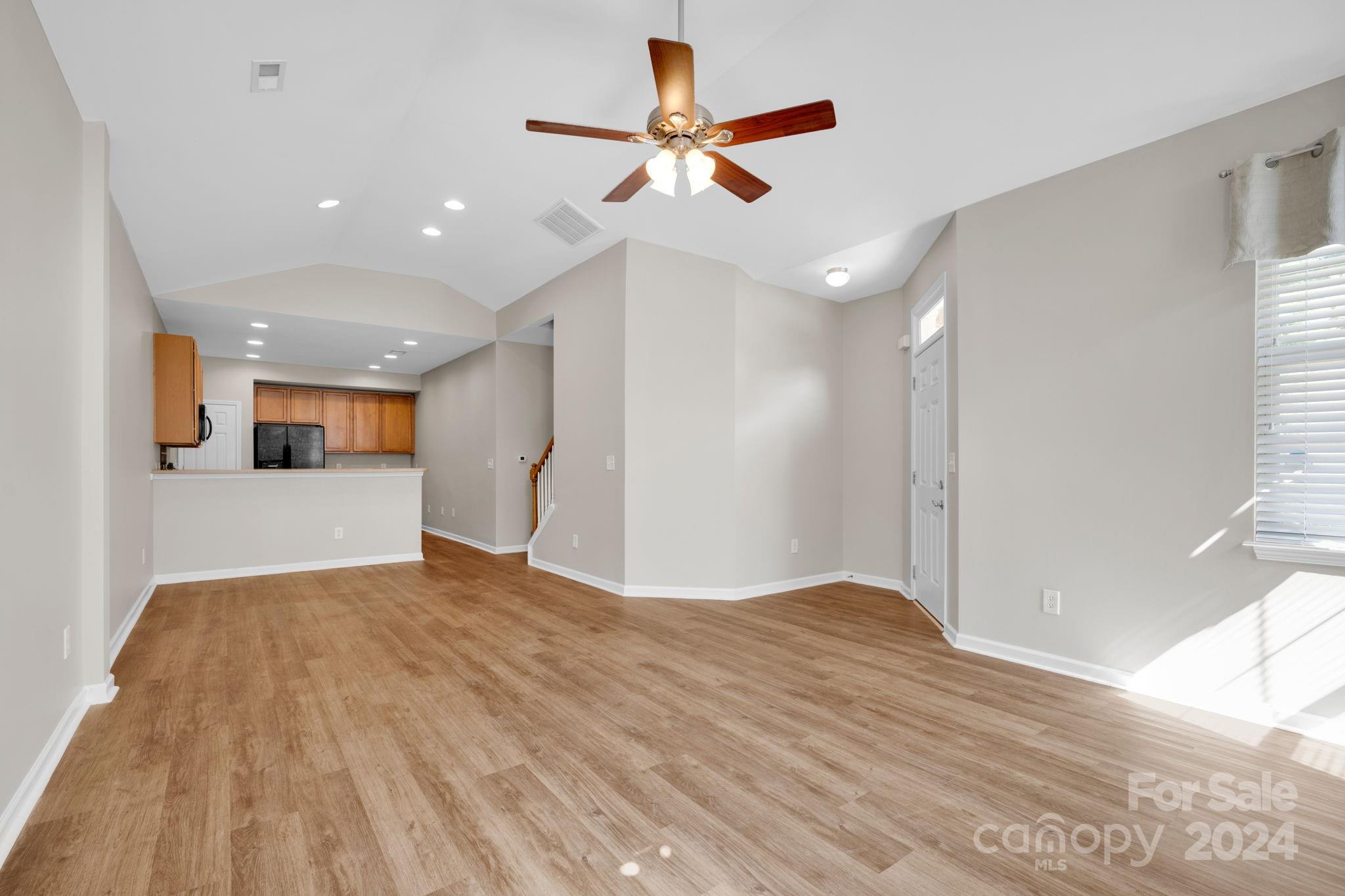 866 Ledgestone Court Tega Cay, SC 29708 - Photo 13 of 37 Gallery Image 13