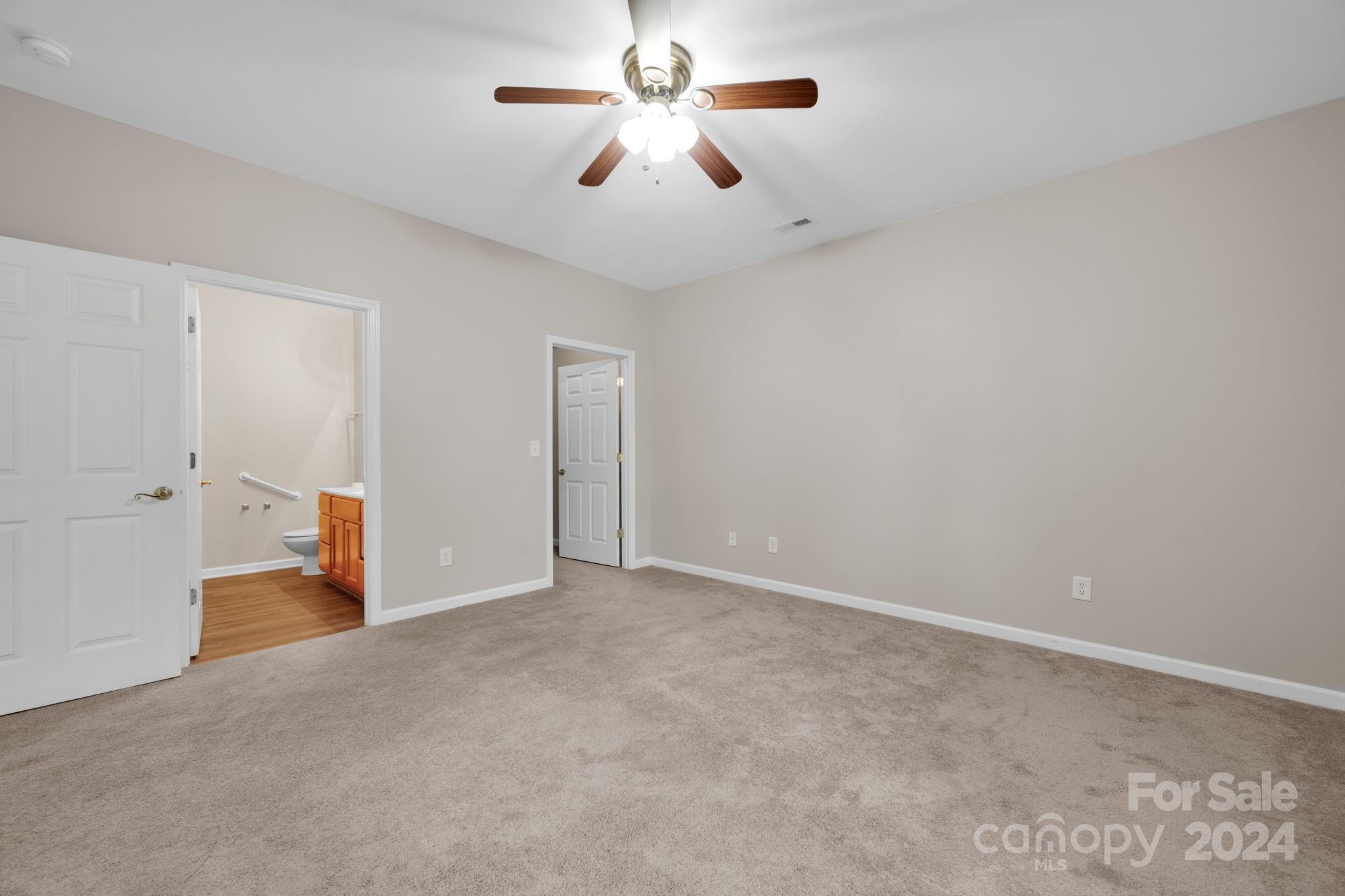 866 Ledgestone Court Tega Cay, SC 29708 - Photo 25 of 37 Gallery Image 25