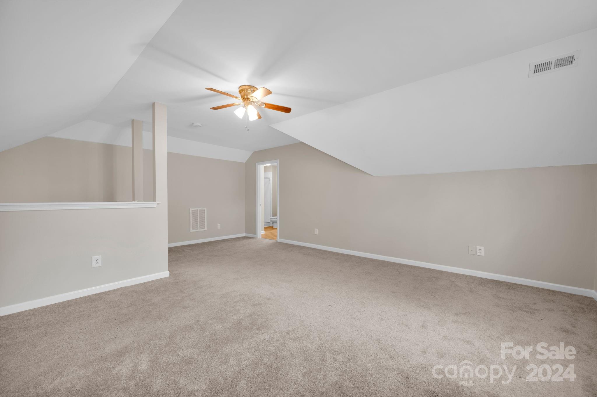 866 Ledgestone Court Tega Cay, SC 29708 - Photo 31 of 37 Gallery Image 31